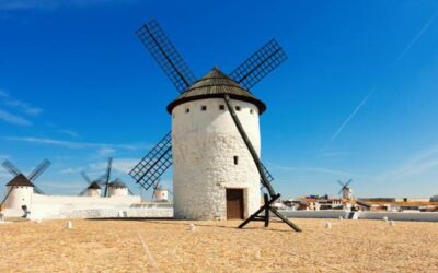 Molinos de viento en Campo de Criptana. | Iakov Filimonov | Freepik